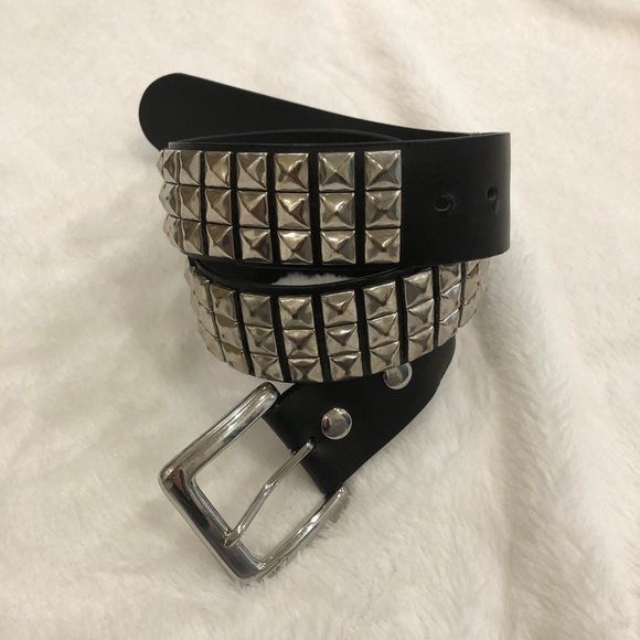 vans studded belt